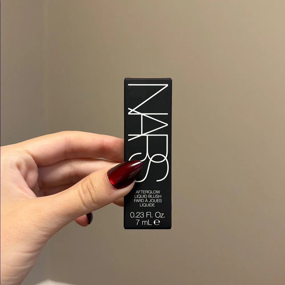 NWT NARS Cosmetics Afterglow Liquid Blush shade dolce vita .23 Fl Oz.